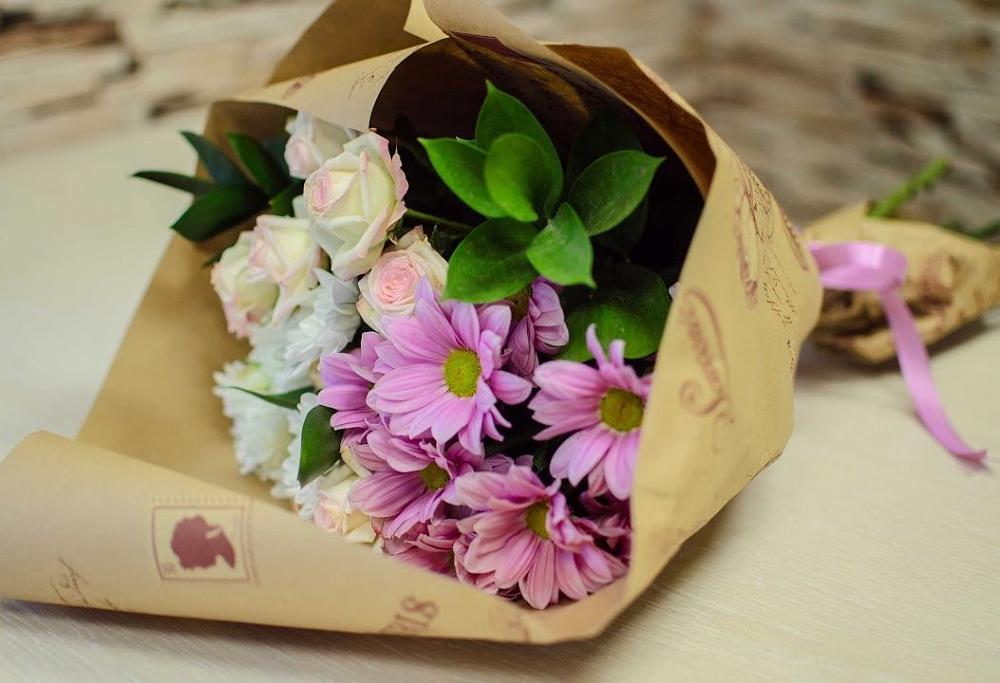 Букет цветов из: Розы и Хризантемы в Чернышевский