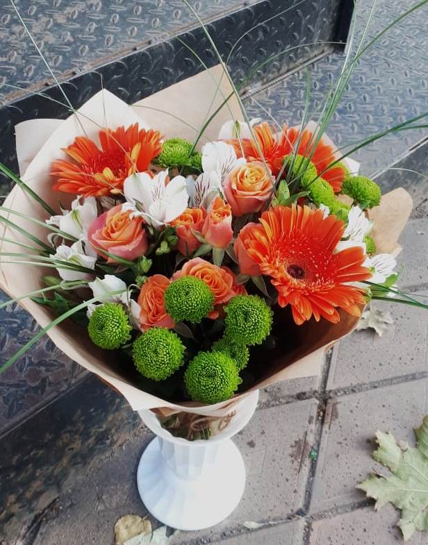 Букет цветов из: Герберы, Хризантемы, Альстромерии и Розы в Чернышевский