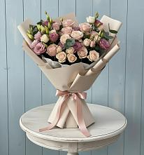 Букет цветов из:  Розы и Лизиантусы в Чернышевский