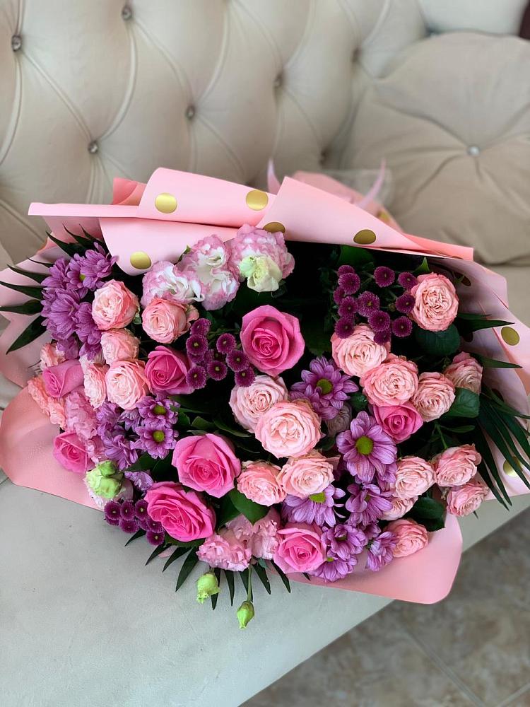 Букет цветов из: Хризантемы, Розы и Лизиантусы в Чернышевский