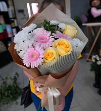 Букет цветов из:  Герберы, Розы и Хризантемы в Чернышевский