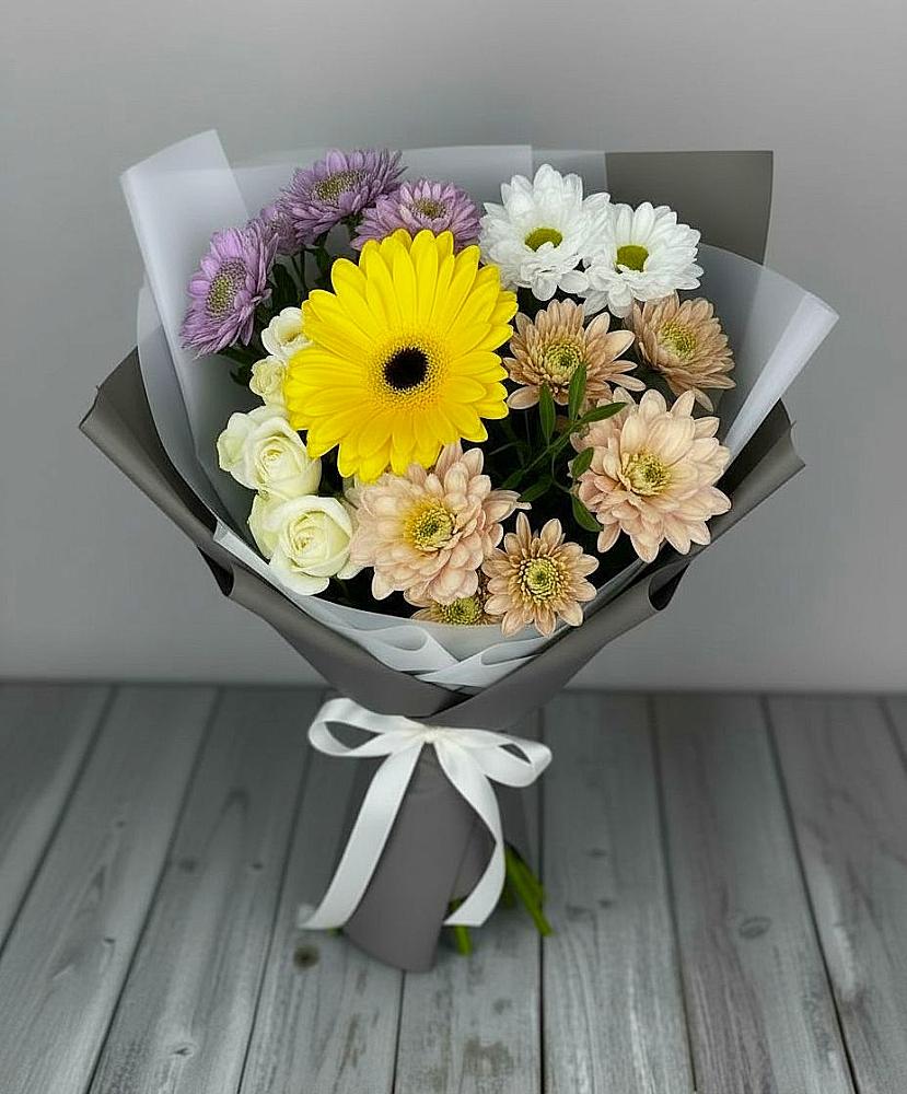 Букет цветов из: Розы, Герберы и Хризантемы в Чернышевский