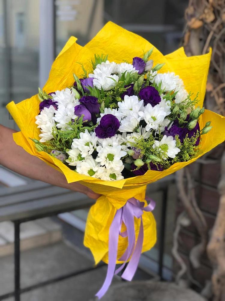 Букет цветов из: Ирисы, Хризантемы и Ромашки в Чернышевский