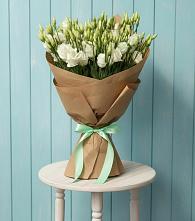 Букет цветов из:  Лизиантусы в Чернышевский