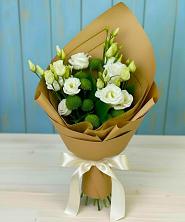 Букет цветов из:  Хризантемы и Лизиантусы в Чернышевский