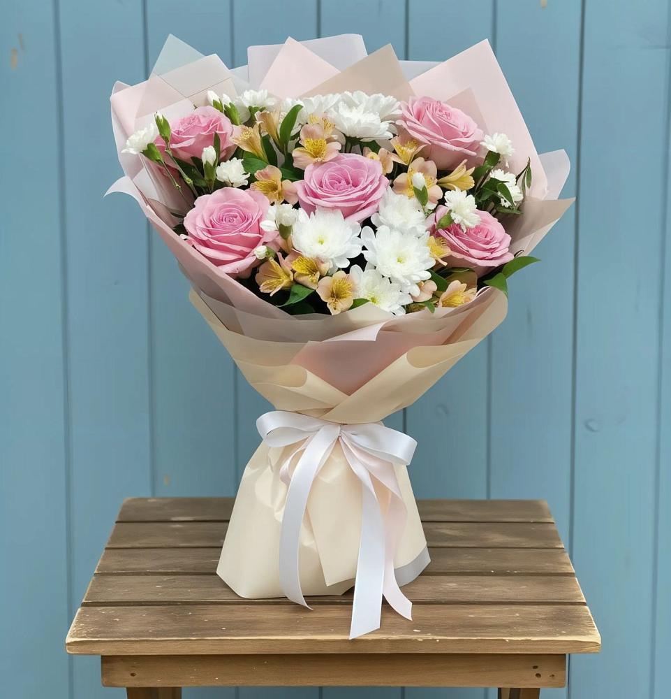 Букет цветов из: Гвоздики, Орхидеи и Розы в Чернышевский