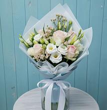 Букет цветов из:  Розы и Лизиантусы в Чернышевский