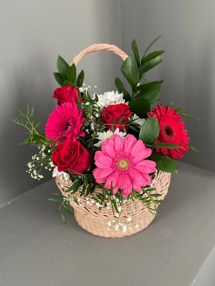 Цветочная композиция из Розы, Хризантемы и Герберы в корзине в Чернышевский